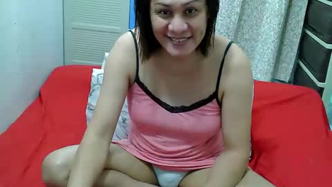 Snapshot of sweetpearlts4u chatting on 02.02.26 sam online show from 02.02.26