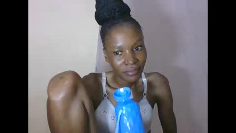 ESTHER online show from 01.13.26