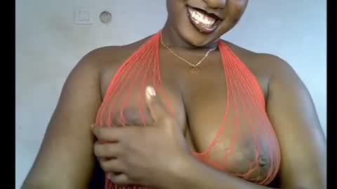 Snapshot of sweetpetitgirl chatting on 07.12.26 LILY BRANDY online show from 07.12.26