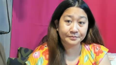 Snapshot of sweetpilipina88 chatting on 02.04.25 MIA online show from 02.04.25