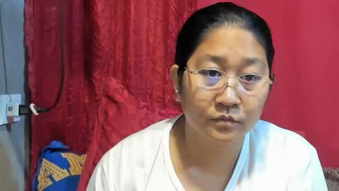 Snapshot of sweetpilipina88 chatting on 02.13.26 MIA online show from 02.13.26