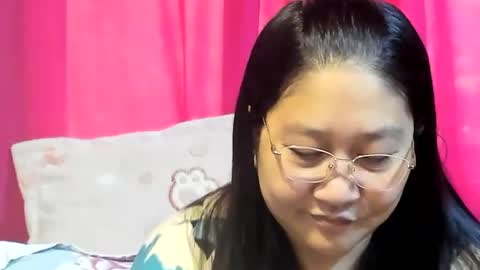 Snapshot of sweetpilipina88 chatting on 07.25.26 MIA online show from 07.25.26