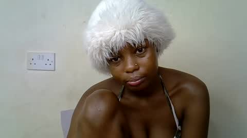 Snapshot of sweetrall chatting on 02.27.26 Lilly online show from 02.27.26