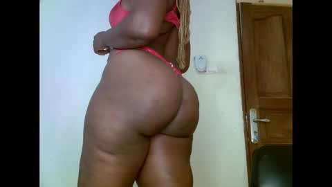 Snapshot of sweetrenne chatting on 01.19.25 sweetrenne online show from 01.19.25