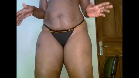 Snapshot of sweetrenne chatting on 01.22.25 sweetrenne online show from 01.22.25