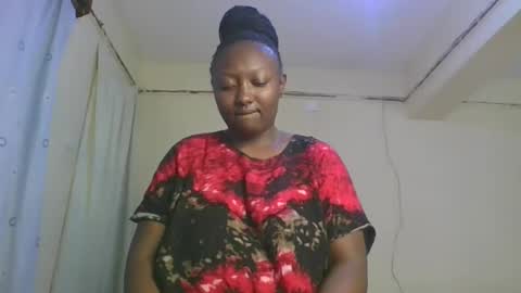 Snapshot of sweetrose2049 chatting on 04.29.26 Rose Watetu online show from 04.29.26