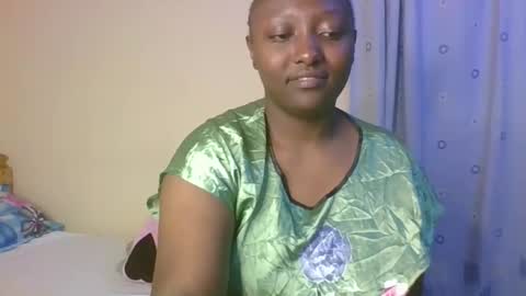 Snapshot of sweetrose2049 chatting on 05.14.26 Rose Watetu online show from 05.14.26