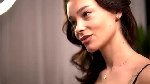 Snapshot of sweetrossie chatting on 02.04.26 Rose online show from 02.04.26