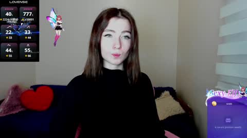 Snapshot of sweets_alma chatting on 12.29.24 sweets_alma online show from 12.29.24