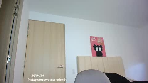 Snapshot of sweetsarafoxxx chatting on 04.29.26 Sara Sofia Libra online show from 04.29.26