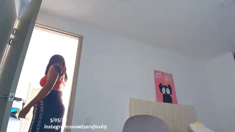 Snapshot of sweetsarafoxxx chatting on 05.05.26 Sara Sofia Libra online show from 05.05.26
