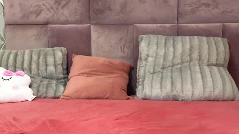 Snapshot of sweetscribe chatting on 12.29.24 SweetScribe online show from 12.29.24