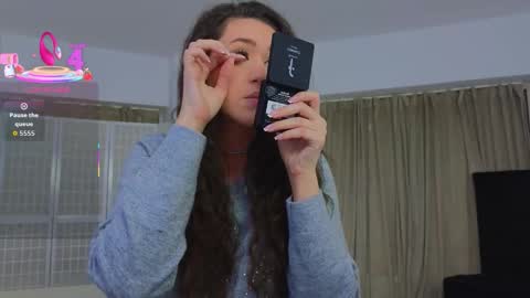 Snapshot of sweetscribe chatting on 11.30.25 SweetScribe online show from 11.30.25