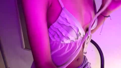 SweetSinnyX online show from 04.18.26