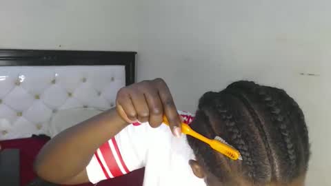 sweetslyvie online show from 04.13.26