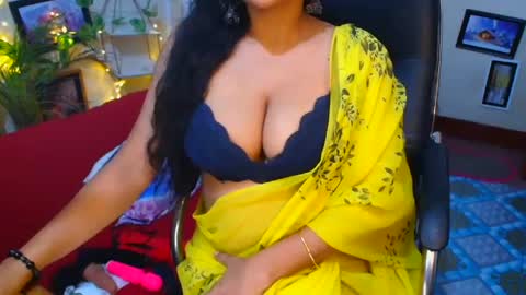 SweetSour online show from 10.08.25