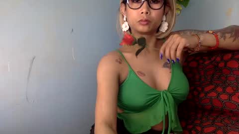 Snapshot of sweetspicypotato chatting on 06.18.26 spicy online show from 06.18.26