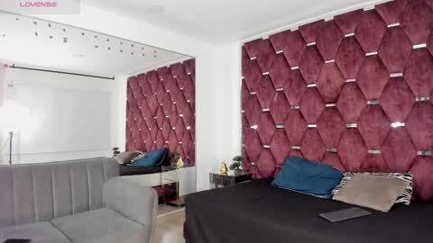 sweetstacy_ online show from 02.18.25