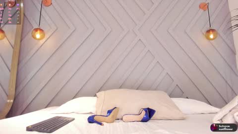 Snapshot of sweetsunflower_ chatting on 02.26.26 Liss online show from 02.26.26