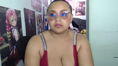 Snapshot of sweett_candy1 chatting on 09.09.25 sweett_candy1 online show from 09.09.25