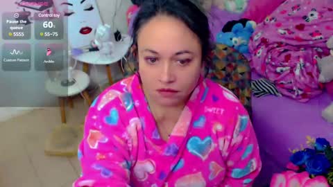 Snapshot of sweett_martina chatting on 01.17.25 martina online show from 01.17.25