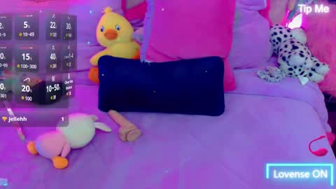 Snapshot of sweett_martina chatting on 01.18.25 martina online show from 01.18.25