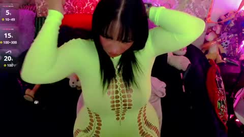 Snapshot of sweett_martina chatting on 04.30.26 martina online show from 04.30.26