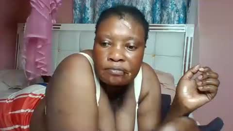 Snapshot of sweett_melly chatting on 02.23.25 sweett_melly online show from 02.23.25