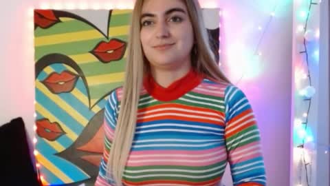 Snapshot of sweett_minionn chatting on 12.05.24 IG valeen mo Vale My schedule Monday to Friday900 am - 300 pm online show from 12.05.24