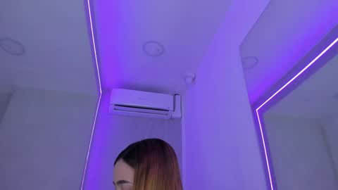 Snapshot of sweettammy_ chatting on 02.15.25 Tammy online show from 02.15.25