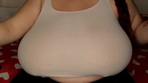 Snapshot of sweettm chatting on 12.22.25 Maya online show from 12.22.25