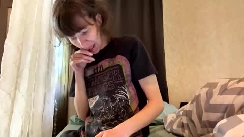 Sweet Tooth Trixie online show from 04.09.26