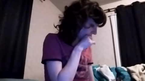 Sweet Tooth Trixie online show from 04.15.26