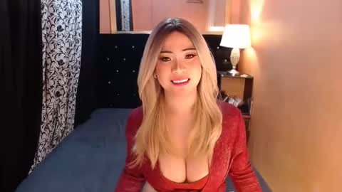 Snapshot of sweettrixiee chatting on 02.12.26 Ms trixiee online show from 02.12.26