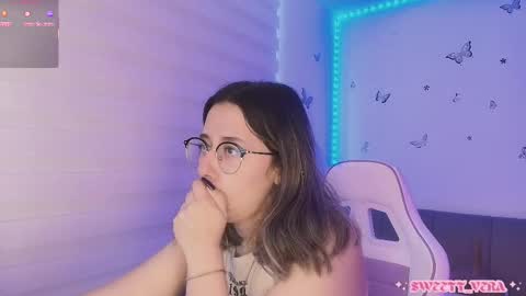 Veronica Independent Model online show from 03.03.26