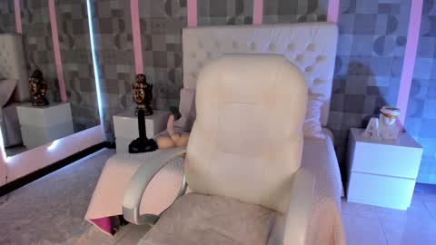 Snapshot of sweetty_paulina chatting on 12.24.24 Swetty. online show from 12.24.24