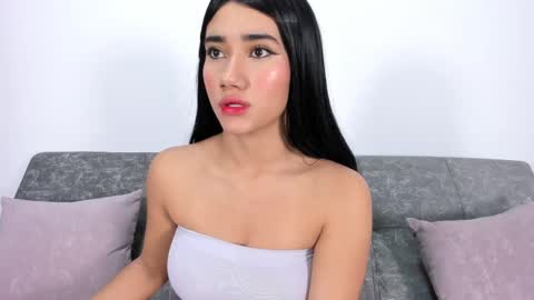 Snapshot of sweettyalondra chatting on 09.26.25 ALONDRA online show from 09.26.25