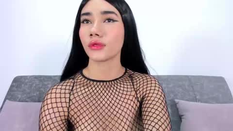 Snapshot of sweettyalondra chatting on 10.09.25 ALONDRA online show from 10.09.25
