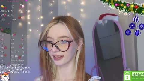 Snapshot of sweetuniporn chatting on 01.12.25 Elis a little vacation Ill be here Saturday my schedules in bio online show from 01.12.25