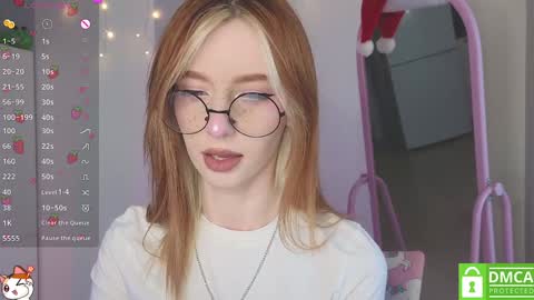 Snapshot of sweetuniporn chatting on 01.14.25 Elis a little vacation Ill be here Saturday my schedules in bio online show from 01.14.25