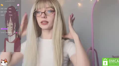 Snapshot of sweetuniporn chatting on 02.02.25 Elis a little vacation Ill be here Saturday my schedules in bio online show from 02.02.25