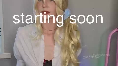 Snapshot of sweetuniporn chatting on 10.06.25 Elis a little vacation Ill be here Saturday my schedules in bio online show from 10.06.25