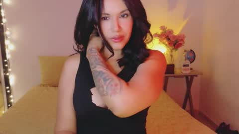 Snapshot of sweetx_miracle chatting on 09.21.25 Malena online show from 09.21.25