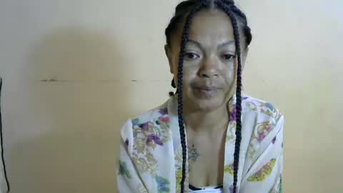 Snapshot of sweety_angel_7 chatting on 11.23.25 Sarah online show from 11.23.25