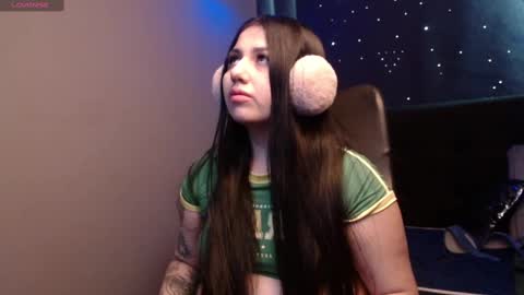 Ashley 3 online show from 02.20.25