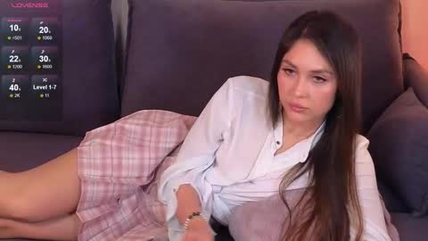 Snapshot of sweety_caroline_ chatting on 10.24.25 Sweety Caroline   I lost my TG write to me here online show from 10.24.25