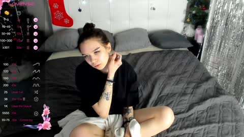 Snapshot of sweetydeviliya chatting on 01.11.25 sweetydeviliya online show from 01.11.25
