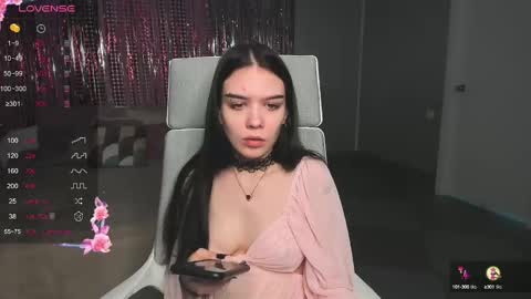 Snapshot of sweetydeviliya chatting on 03.11.25 sweetydeviliya online show from 03.11.25