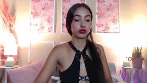 LAURA online show from 02.11.26