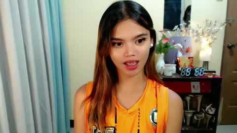 Snapshot of sweetytrannygirlxx chatting on 05.15.26 Megan online show from 05.15.26